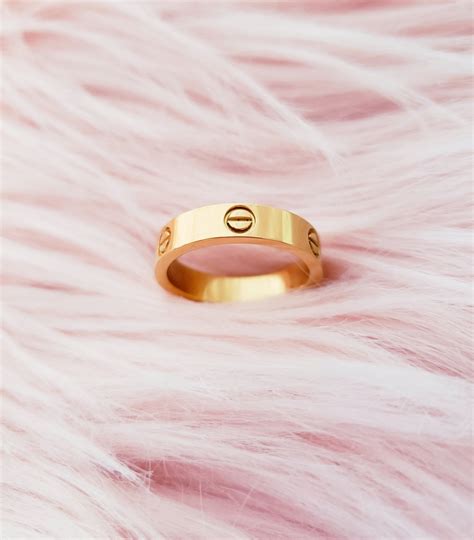 skinny cartier love ring